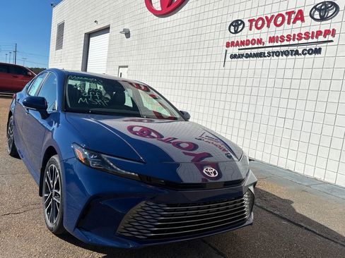 New 2026 Toyota Camry XLE image 3