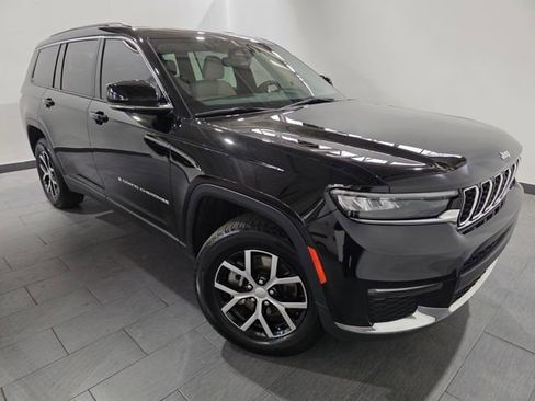 Used 2024 Jeep Grand Cherokee L Limited AWD/4WD image 7
