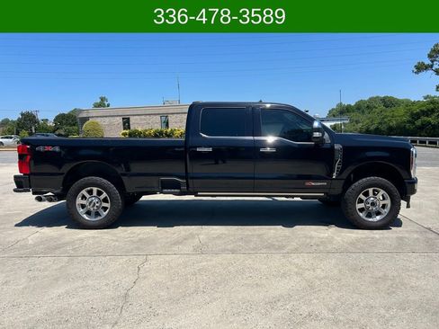 Used 2024 Ford F250 Platinum AWD/4WD image 6