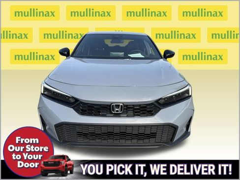 Used 2025 Honda Civic Sport image 2