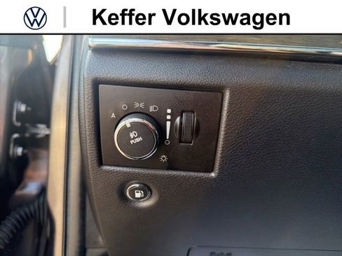 Used 2014 Jeep Grand Cherokee Overland w/ Advanced Technology Group AWD/4WD image 16