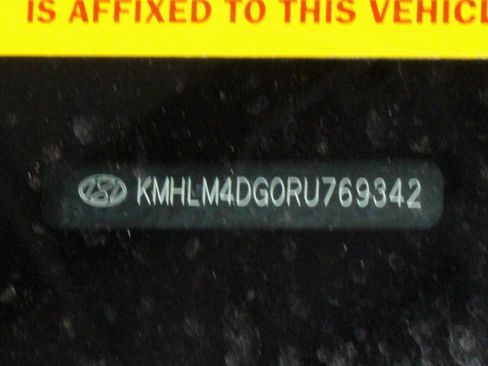 Used 2024 Hyundai Elantra SEL FWD image 32