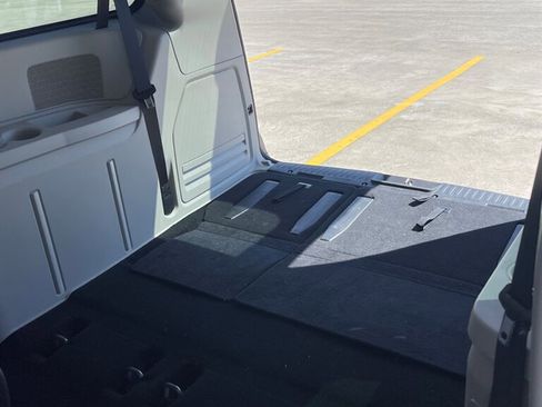 Used 2019 Dodge Grand Caravan SE w/ UConnect Hands-Free Group image 13