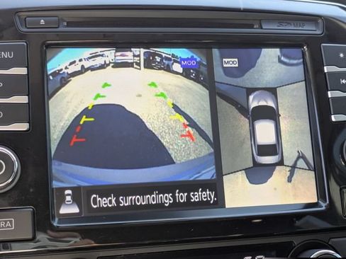 Used 2018 Nissan Maxima Platinum w/ Interior Lighting Package FWD image 20