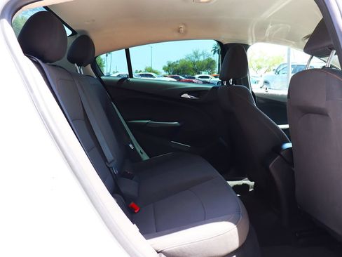 Used 2018 Chevrolet Cruze LS FWD image 27