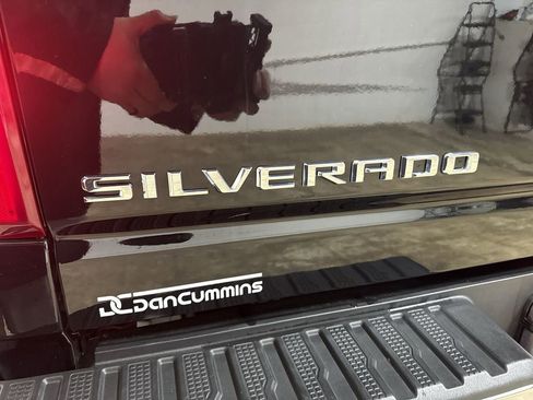 Used 2022 Chevrolet Silverado 2500 LT w/ Convenience Package image 25