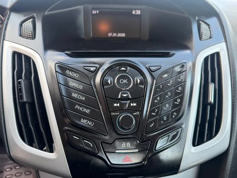 Used 2014 Ford Focus SE w/ Equipment Group 201A FWD image 23