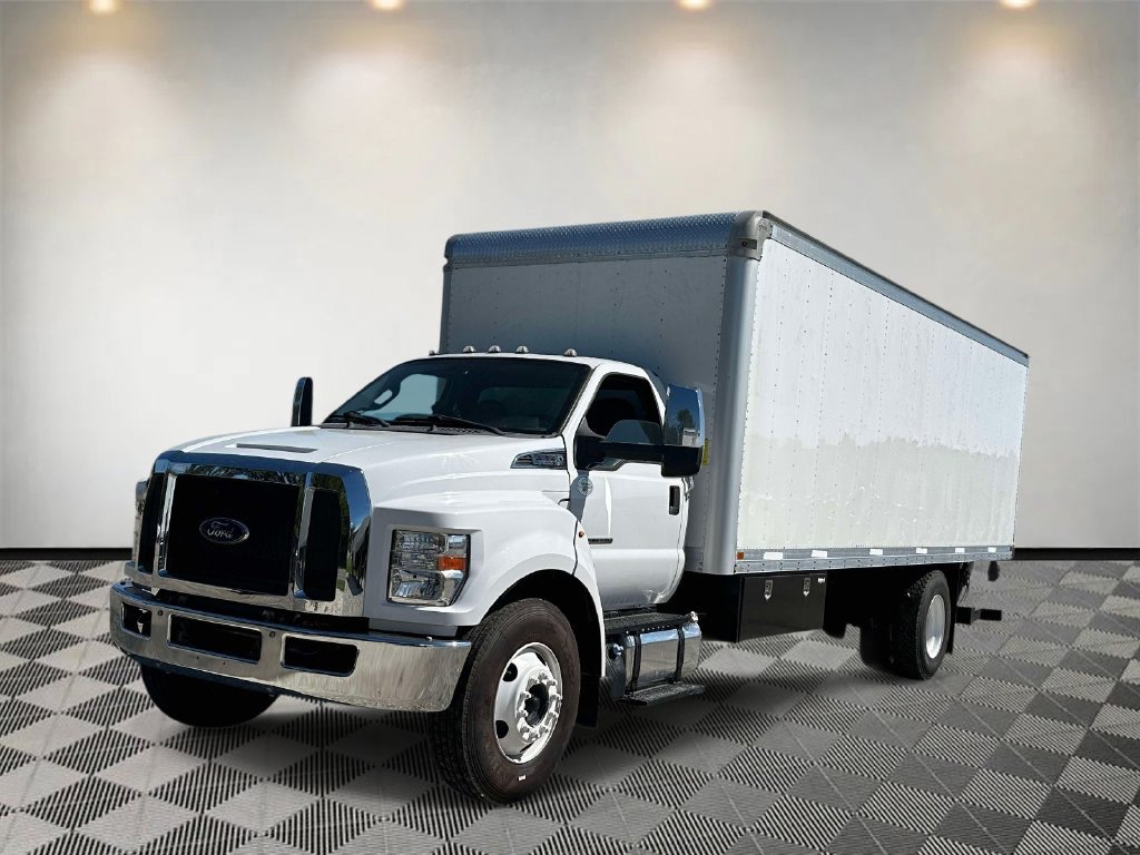 Used 2021 Ford F650 2WD Regular Cab Super Duty image 6