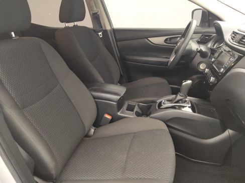 Used 2021 Nissan Rogue Sport S FWD image 21