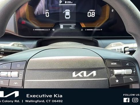 Certified 2025 Kia K4 FWD image 10