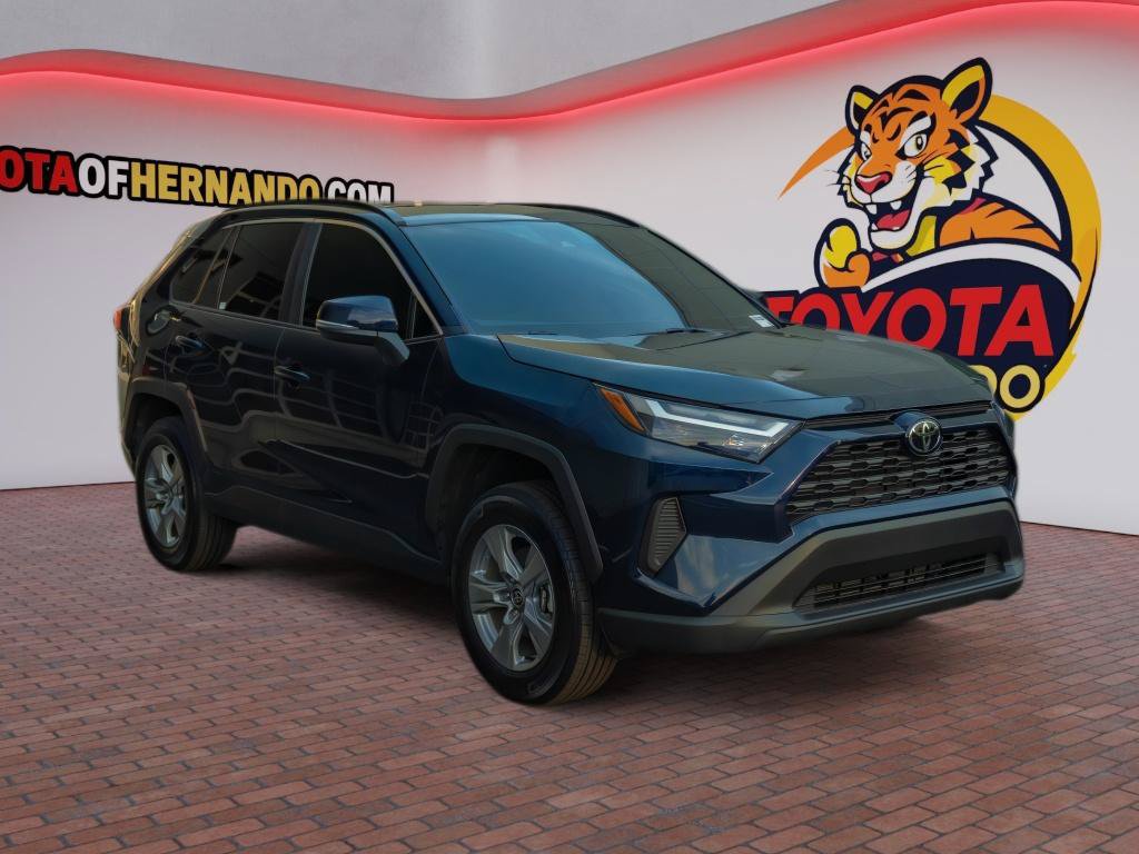 Used 2025 Toyota RAV4 XLE w/ Convenience Package AWD/4WD image 3