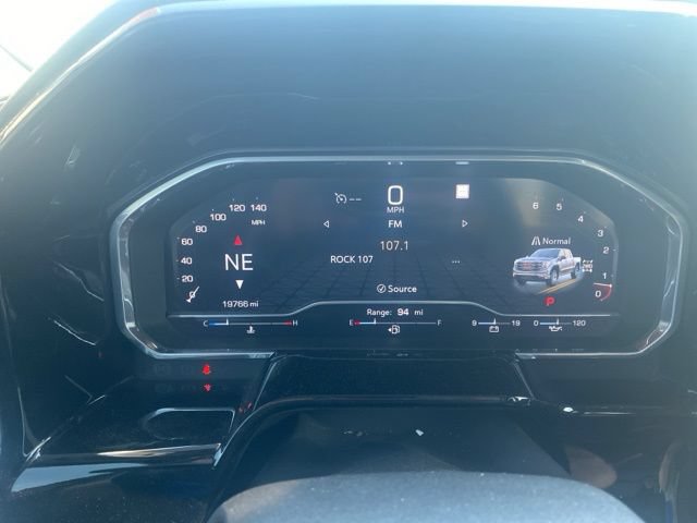 Used 2022 GMC Sierra 1500 SLT w/ SLT Premium Package AWD/4WD image 20