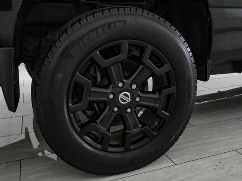 Used 2019 Nissan Titan SL w/ Midnight Edition image 48