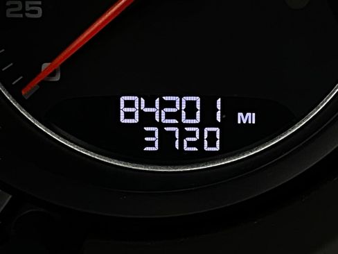 Used 2018 Porsche Cayenne S image 19