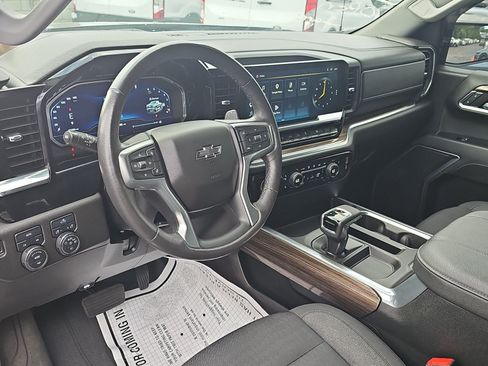 Used 2023 Chevrolet Silverado 1500 RST w/ Protection Package AWD/4WD image 15