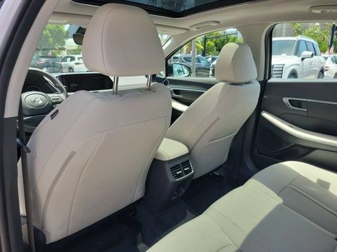 Used 2023 Hyundai Sonata SEL w/ Convenience Package FWD image 8