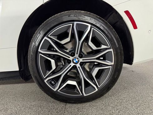 Used 2026 BMW iX xDrive45 AWD/4WD image 16
