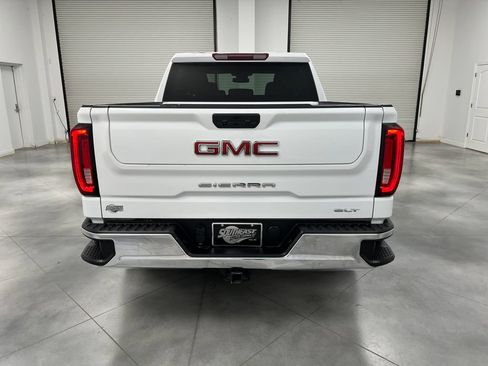 Used 2025 GMC Sierra 1500 SLT AWD/4WD image 8