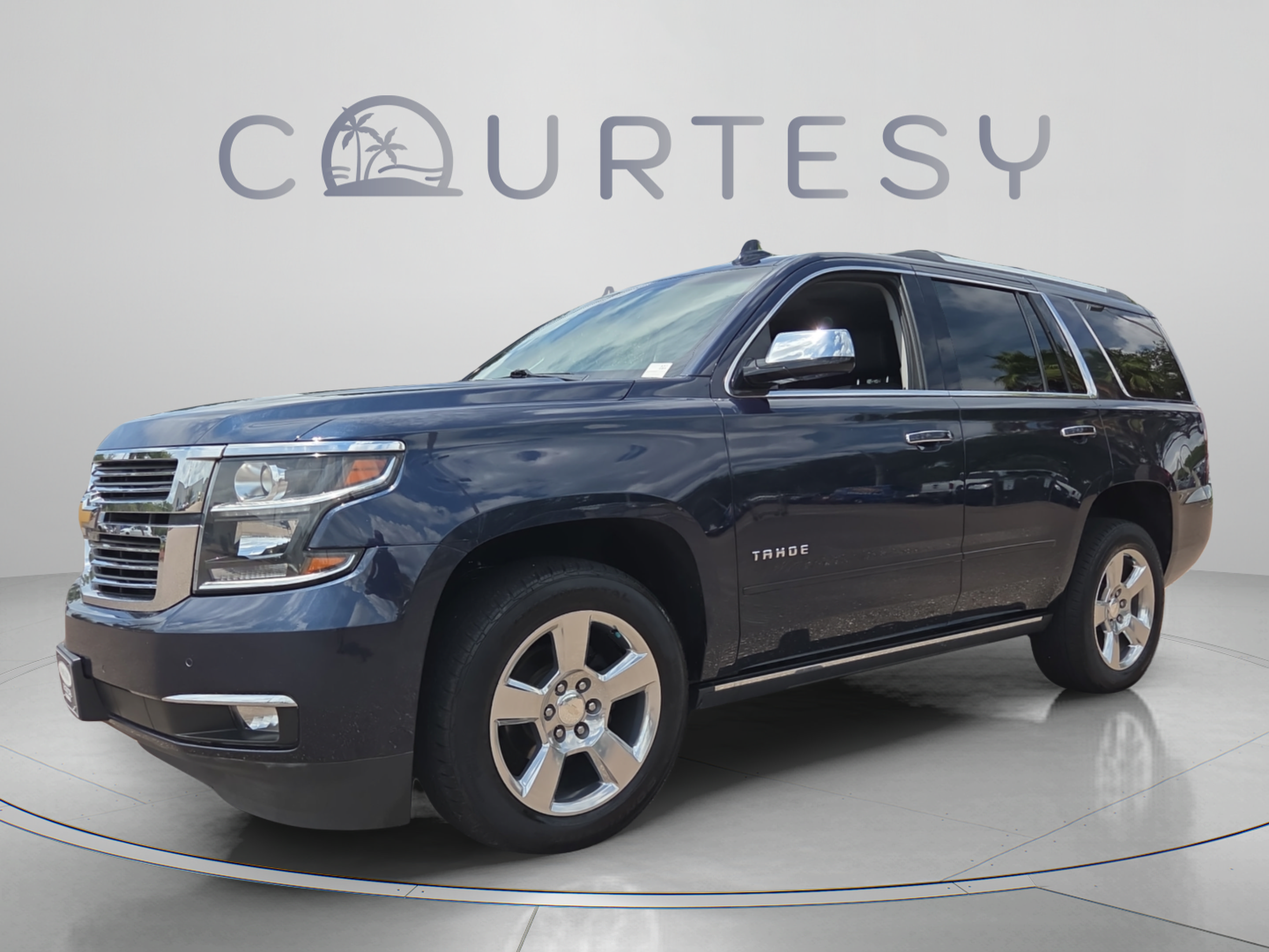 Used 2019 Chevrolet Tahoe Premier AWD/4WD image 1