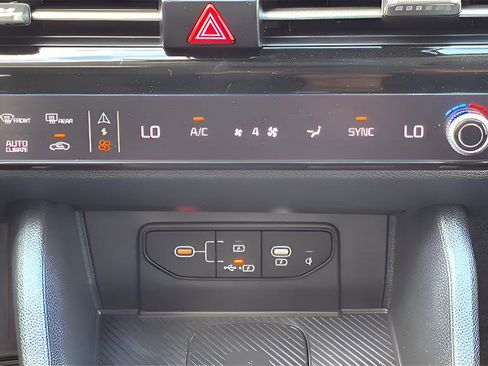 New 2026 Kia Sportage EX w/ EX Panorama Roof Package image 21