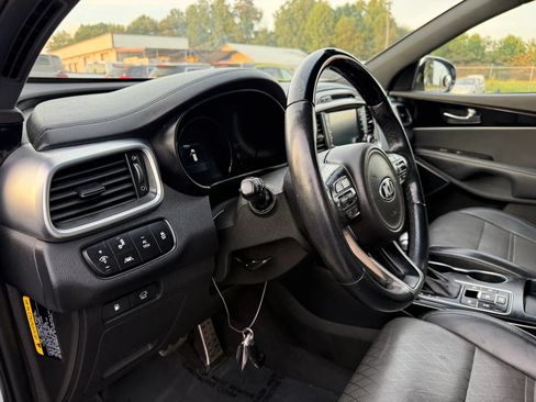 Used 2016 Kia Sorento SX w/ SXL Technology Package AWD/4WD image 17
