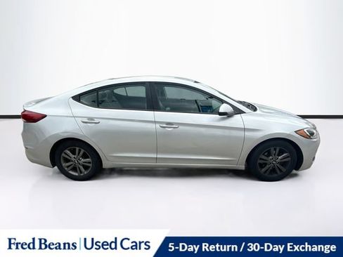 Used 2018 Hyundai Elantra SEL FWD image 11