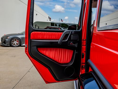 Used 2017 Mercedes-Benz G 550 image 38