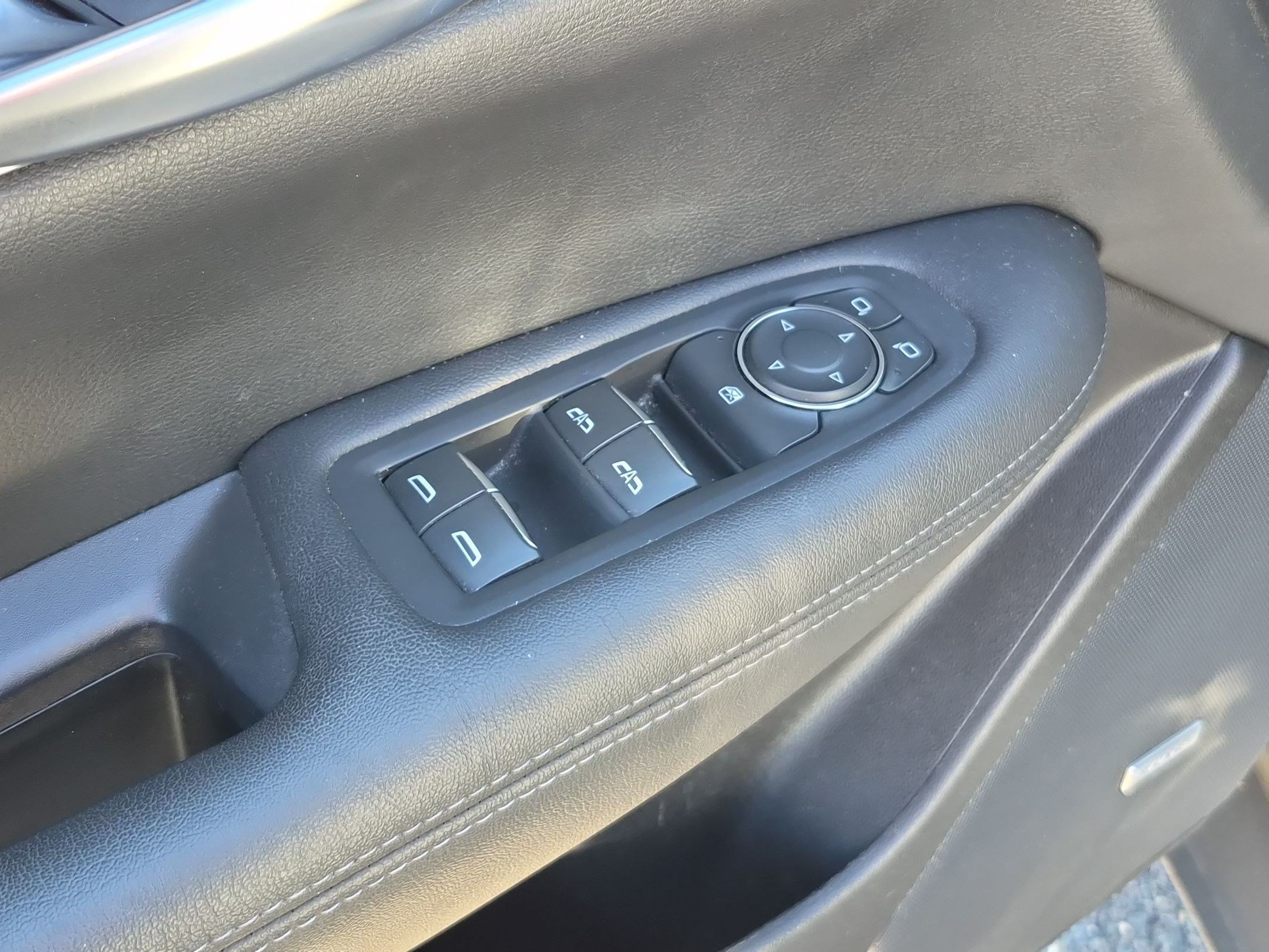 Used 2023 Cadillac XT5 Luxury FWD image 13
