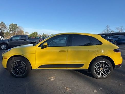 Used 2018 Porsche Macan S image 2