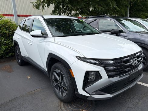 Used 2025 Hyundai Tucson SEL AWD/4WD image 2