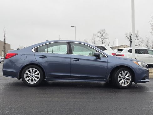 Used 2017 Subaru Legacy 2.5i Premium image 24