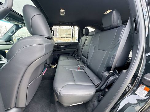 New 2026 Lexus LX 700h Luxury image 30