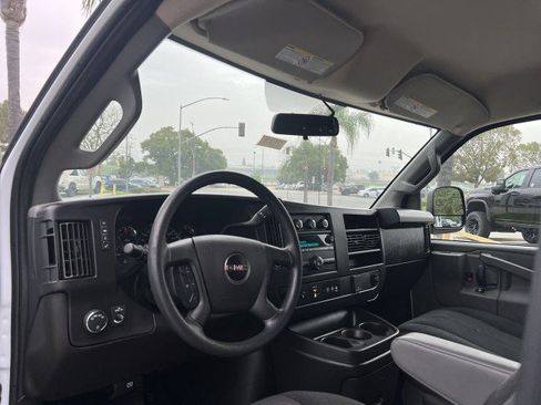 Used 2024 GMC Savana 2500 w/ Driver Convenience Package image 10