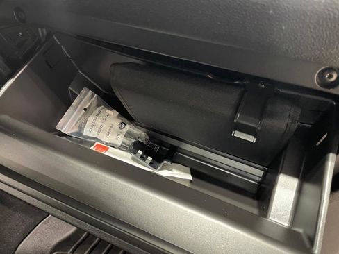 Used 2020 Ford Explorer Limited image 31