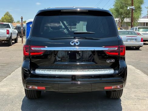 Used 2019 INFINITI QX80 Luxe w/ All-Season Package AWD/4WD image 7
