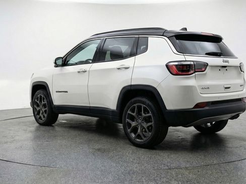 Used 2025 Jeep Compass Limited AWD/4WD image 6