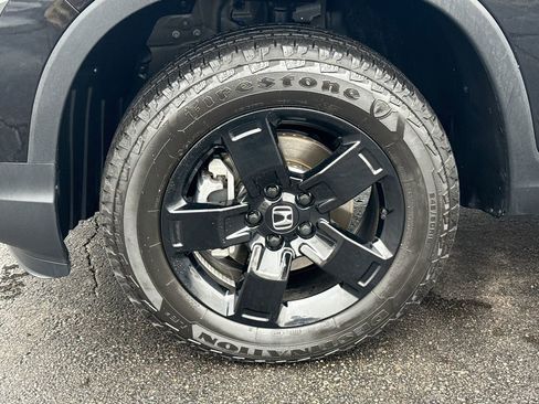 Used 2025 Honda Ridgeline Black Edition image 11
