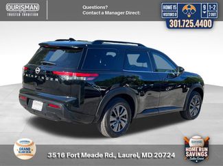Used 2025 Nissan Pathfinder SV FWD video 2