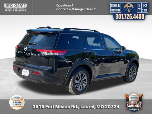 Used 2025 Nissan Pathfinder SV FWD image 2