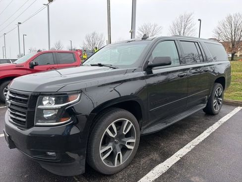 Used 2019 Chevrolet Suburban Premier image 1