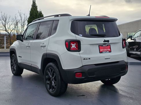 Used 2023 Jeep Renegade Altitude w/ Sun/Sound Group image 3