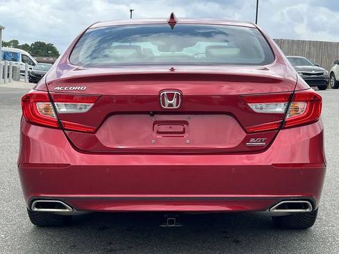 Used 2019 Honda Accord Touring image 12