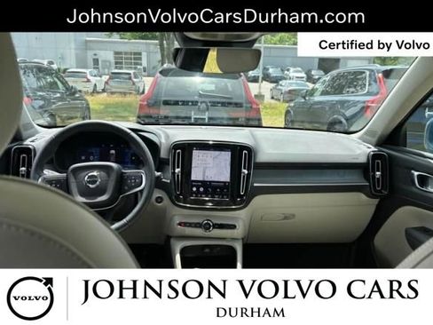 Used 2023 Volvo XC40 B5 Plus w/ Protection Package Premier AWD/4WD image 9