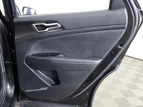 Used 2023 Kia Sportage EX image 23