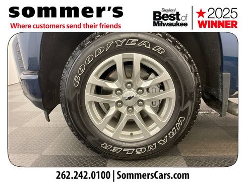 Used 2022 Chevrolet Silverado 1500 RST AWD/4WD image 23