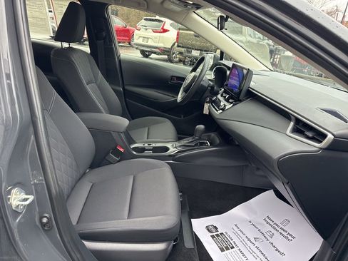 Certified 2024 Toyota Corolla LE image 28