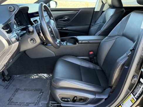 Certified 2025 Lexus ES 300h w/ Premium Package FWD image 18