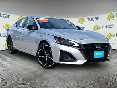 Used 2024 Nissan Altima 2.5 SR