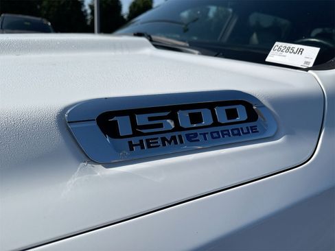 Used 2024 RAM 1500 Laramie image 24
