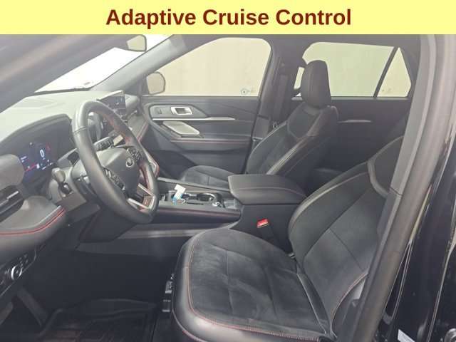 Used 2025 Ford Explorer ST AWD/4WD image 11